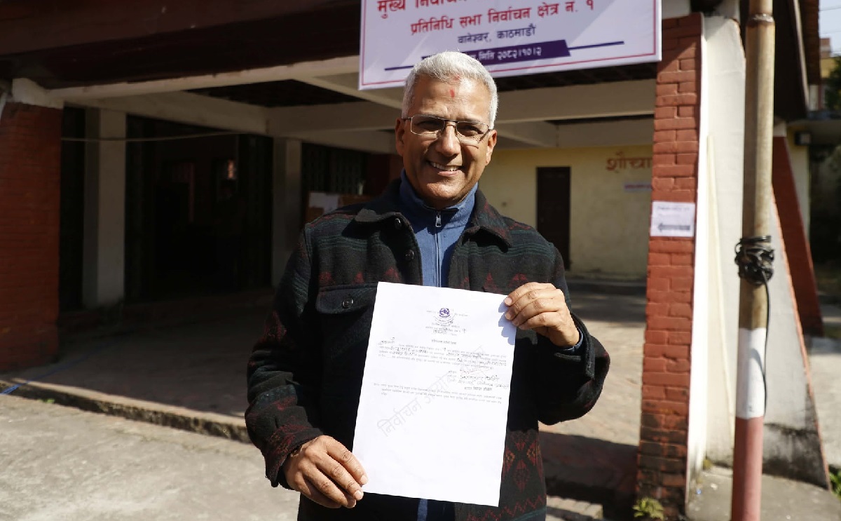 देश बचाउने र बनाउने संकल्पका साथ उम्मेदवारी दिएको छु: रविन्द्र मिश्र