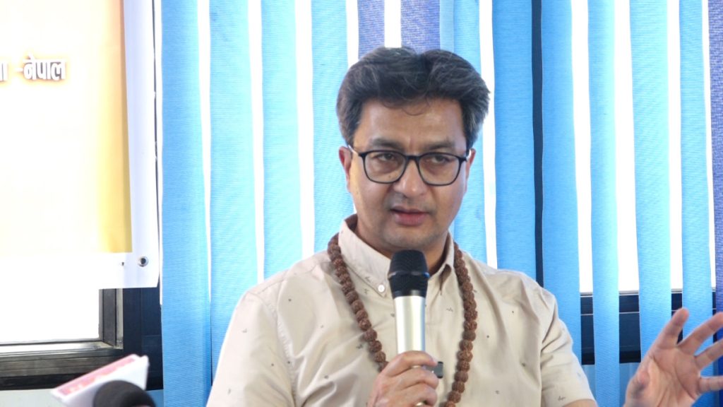 प्रधानमन्त्रीका आकांक्षीबीच खुला बहसको प्रस्ताव- ‘एउटै मञ्चमा बसेर भिजन सुनाउनुस्’