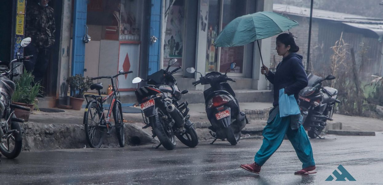 आज पहाडी र हिमाली भेगका केही स्थानमा हल्का वर्षा हुनसक्ने
