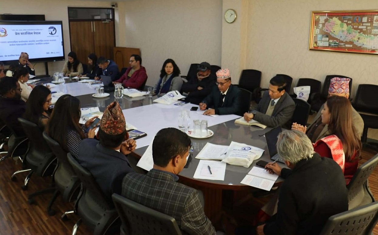 काउन्सिलद्वारा अन्तर्राष्ट्रिय सञ्चारमाध्यमका पत्रकारहरूसँग छलफल