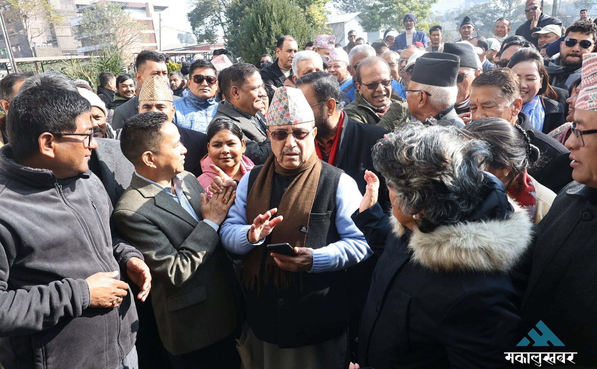 गगन पक्षका भनिएका ८८५ जना हस्ताक्षरकर्ता फर्किएका छन् : पूर्णबहादुर खड्का