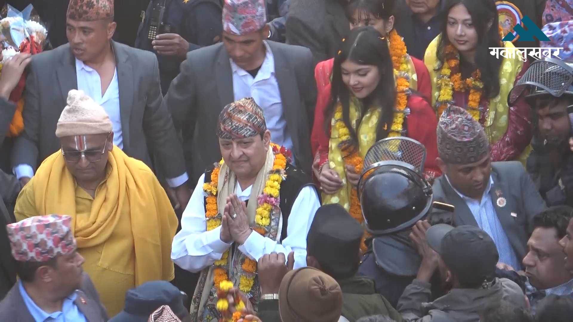 पूर्वराजा शाहद्वारा जनकपुरधामको जानकी मन्दिरको दर्शन