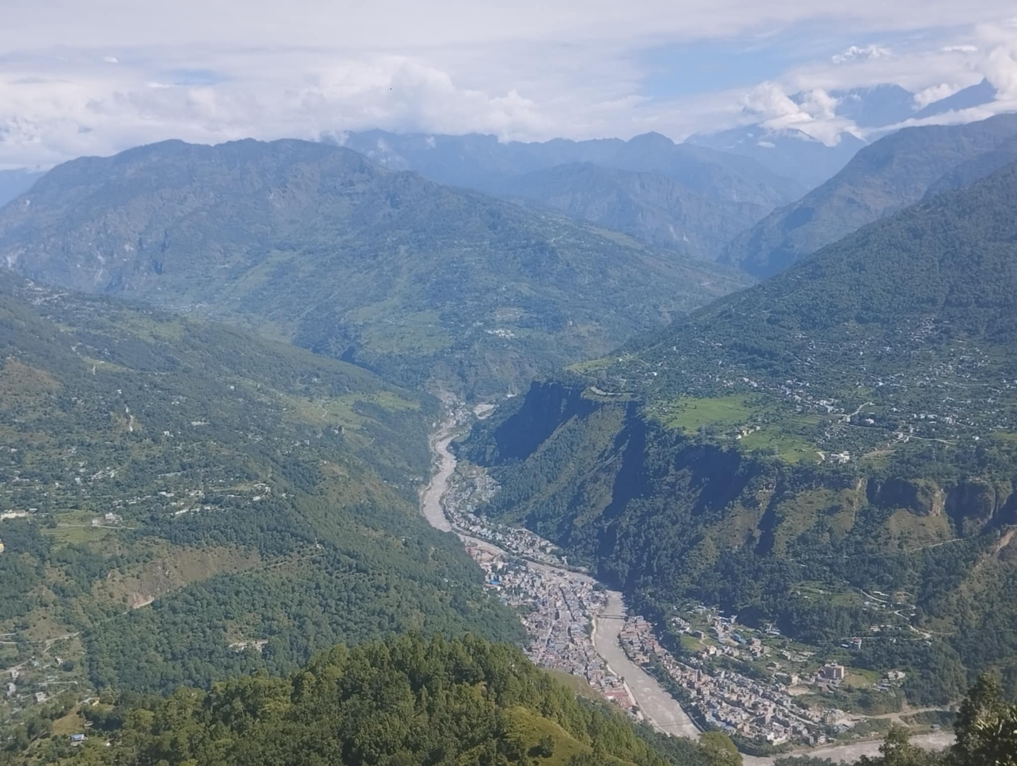 सुनसान बस्तीमा चहलपहल, म्याग्दीमा बढ्यो चुनावी सरगर्मी