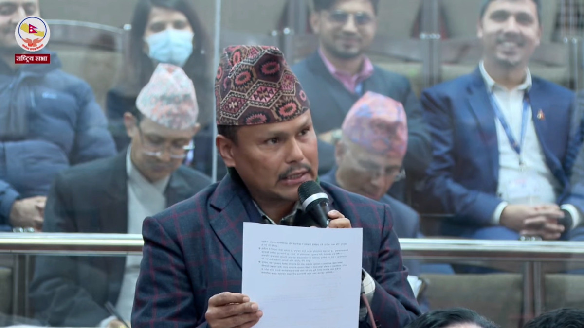 चुनाव लड्न धोकेबाज प्रेमीजस्तै जनप्रतिनिधि पद छाडेर भागे: सांसद परियार