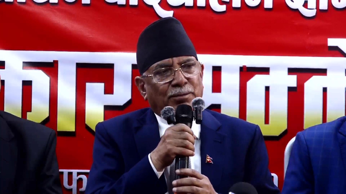 मलाई चितवन ३ सँग जोड्नु रेणु र म दुवैमाथिको अन्याय हो:  प्रचण्ड