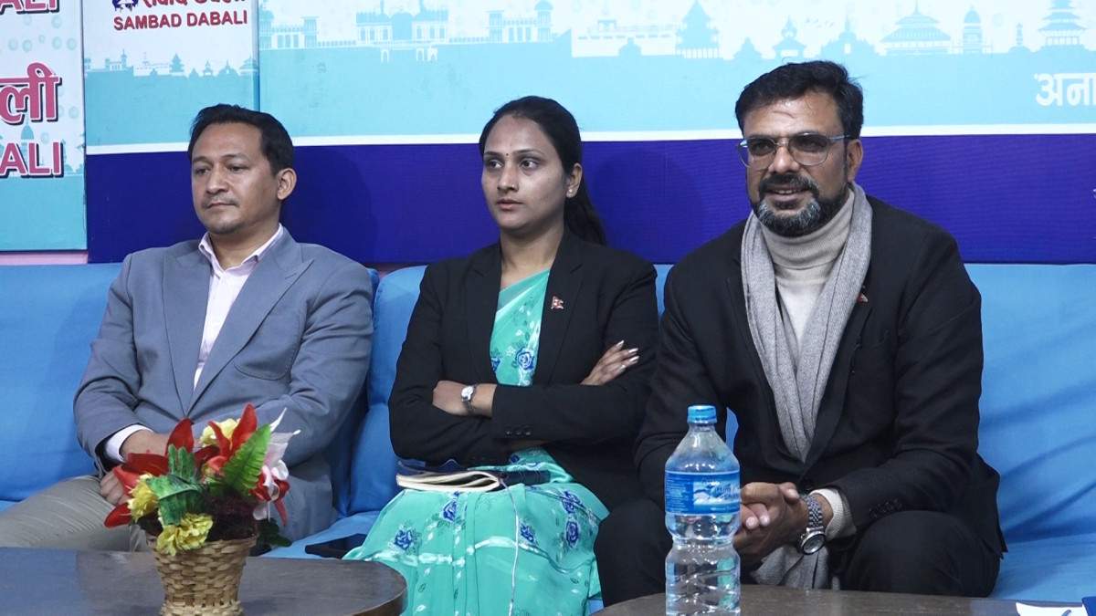 रास्वपा छोडेका नेताहरू भन्छन्-‘चटकदारलाई होइन, देश बुझेको व्यक्तिलाई मत दिनुहोस्’