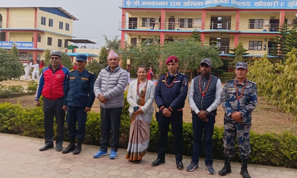 सङ्खुवासभामा प्रजिअ थपलियाद्वारा मतदानस्थल र मतदान केन्द्रको अनुगमन जारी