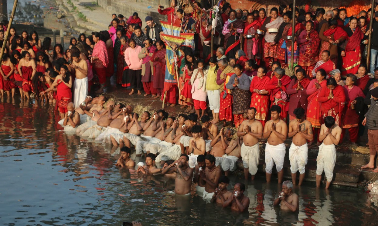 आठौँ शताब्दी पुरानो एकमहिने मेला त्रिवेणीधाममा सम्पन्न
