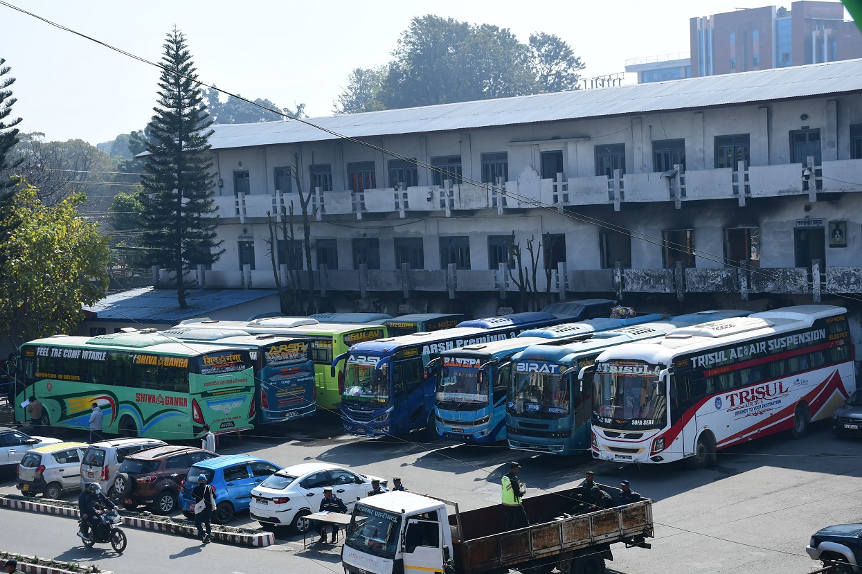 जथाभावि राखिएका बस नियन्त्रणमा