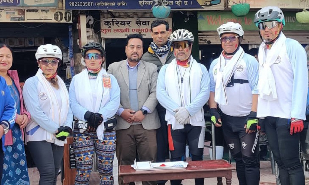नेपालको नारासाथ साइकल यात्री महोत्तरीमा
