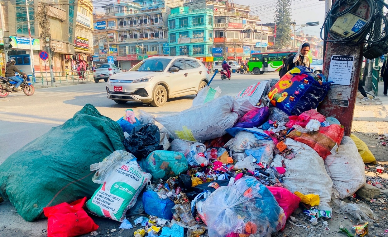 पोखरामा थुप्रियो फोहर, व्यवस्थापनमा चुनौती