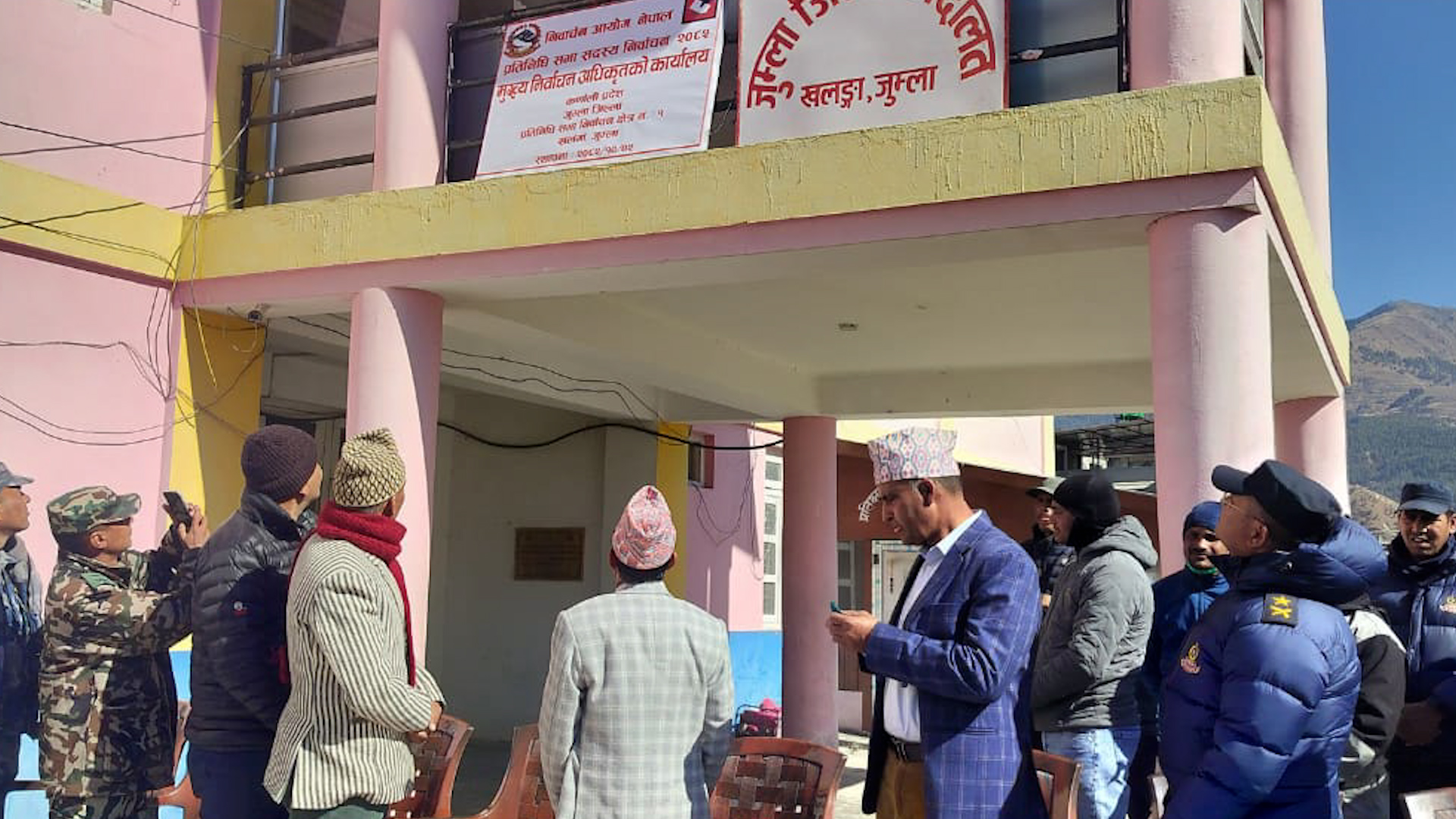 जुम्लाको चन्दननाथ मतदान केन्द्रमा सबै महिला कर्मचारी खटिने