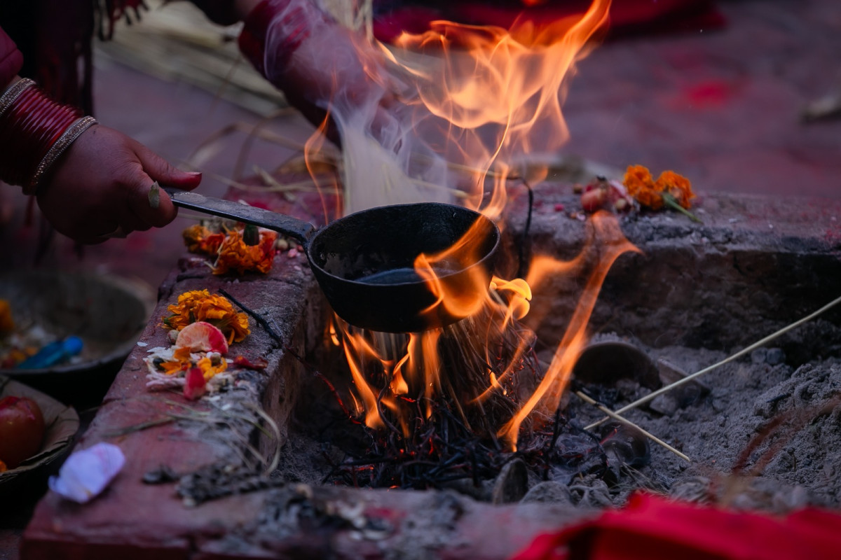 साँखुमा ‘मिःगा पूजा’सँगै घर फर्किए स्वस्थानीका व्रतालु (तस्बिरहरू)