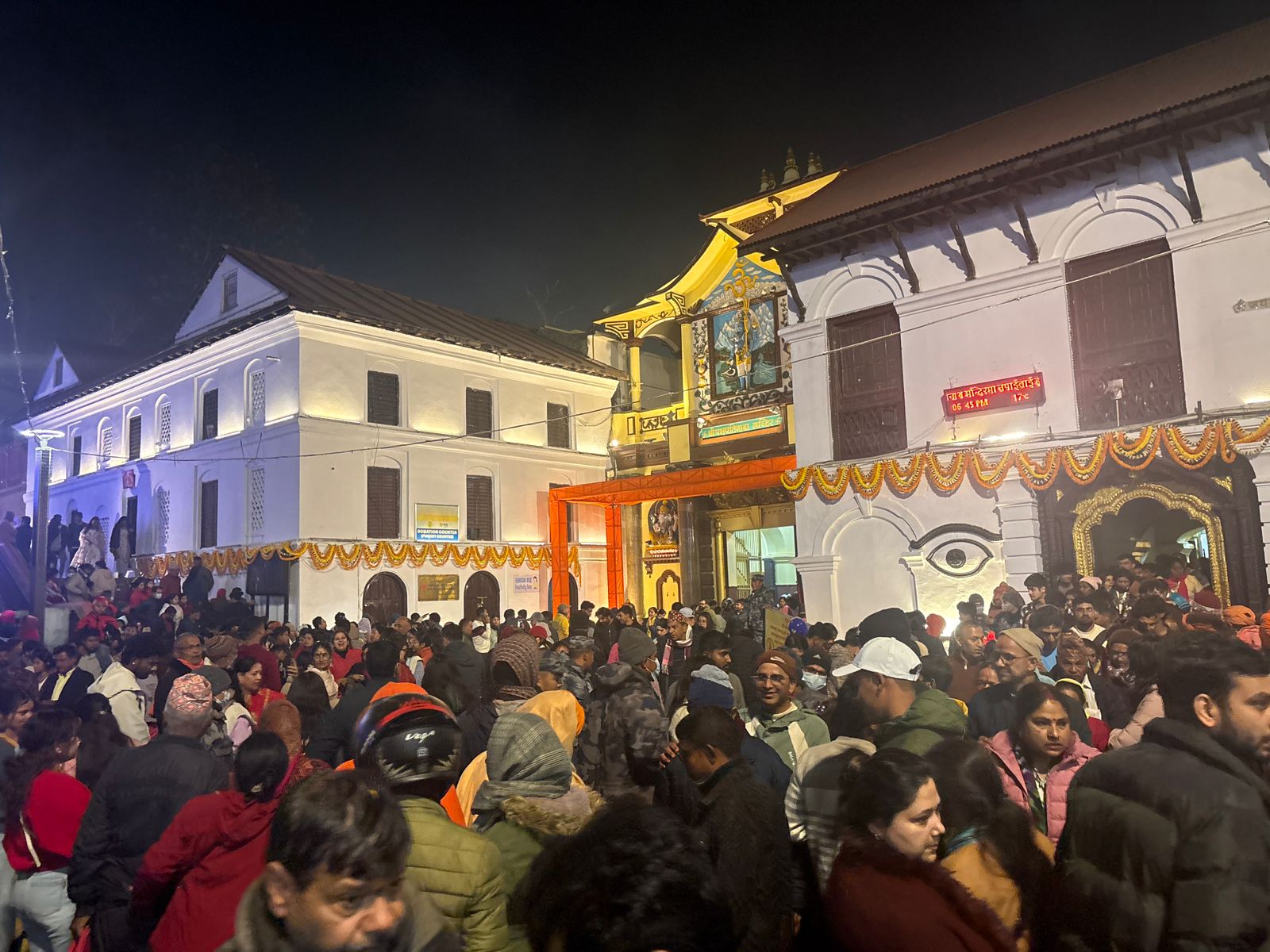 साधु सन्तहरूको आगमनले पशुपति क्षेत्र गुञ्जायमान (भिडिओ)