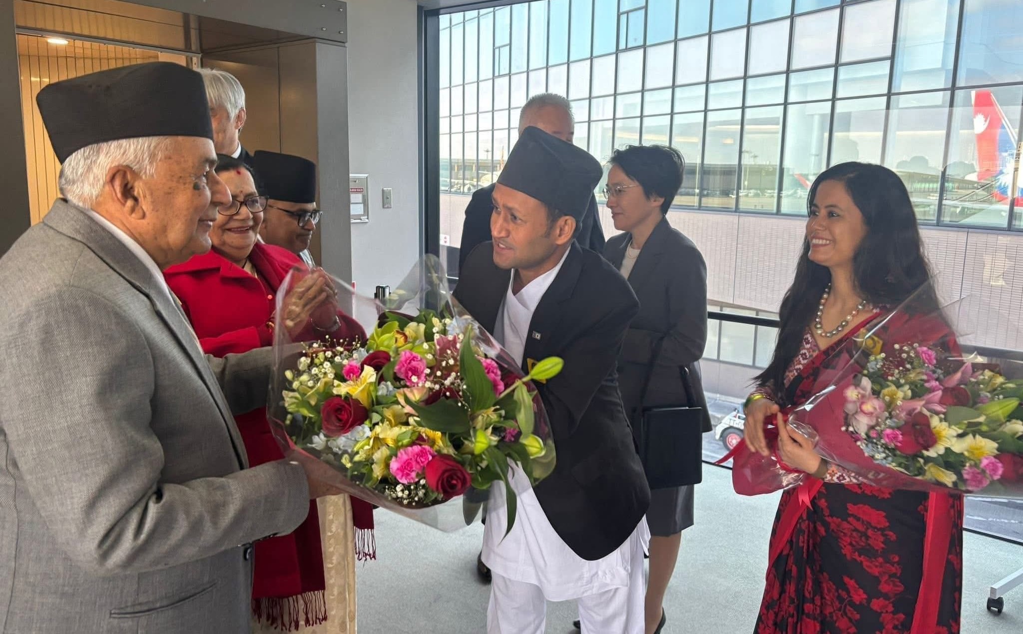 टोकियो पुगे राष्ट्रपति पौडेल, आज सम्राट् नारुहितोसँग भेटवार्ता