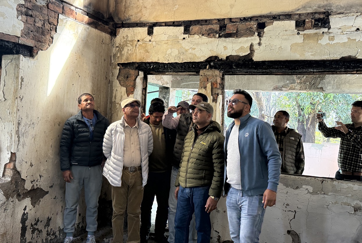 पाँच महिनापछि पूर्वगृहमन्त्री जलेको पुर्खौली घरमा