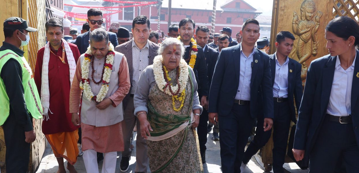 निर्वाचन सकिएपछि प्रधानमन्त्री कार्कीले गरिन् पशुपतिमा रुद्राभिषेक पूजा