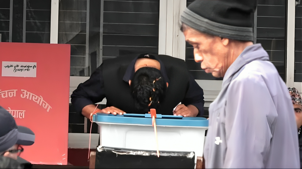 रवि लामिछानेले गरे मतदान