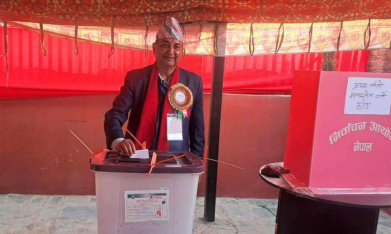 एमाले नेता पोखरेलद्वारा मतदान