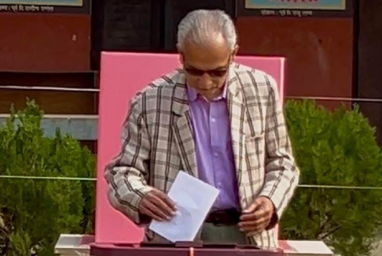 पूर्वप्रधानमन्त्री भट्टराईद्वारा गोरखामा मतदान