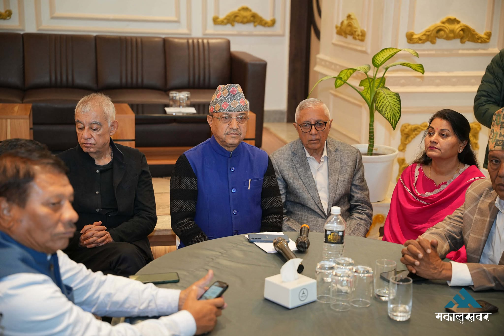 काँग्रेसको संस्थापन इतर पक्षको केन्द्रीय समिति बैठक जारी (तस्बिरहरू)
