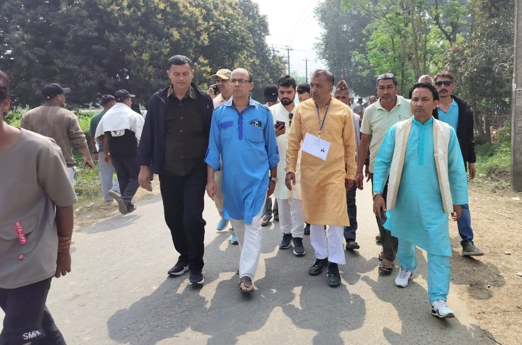 काठमाडौंमा मतदानपछि सर्लाही पुगे गगन थापा