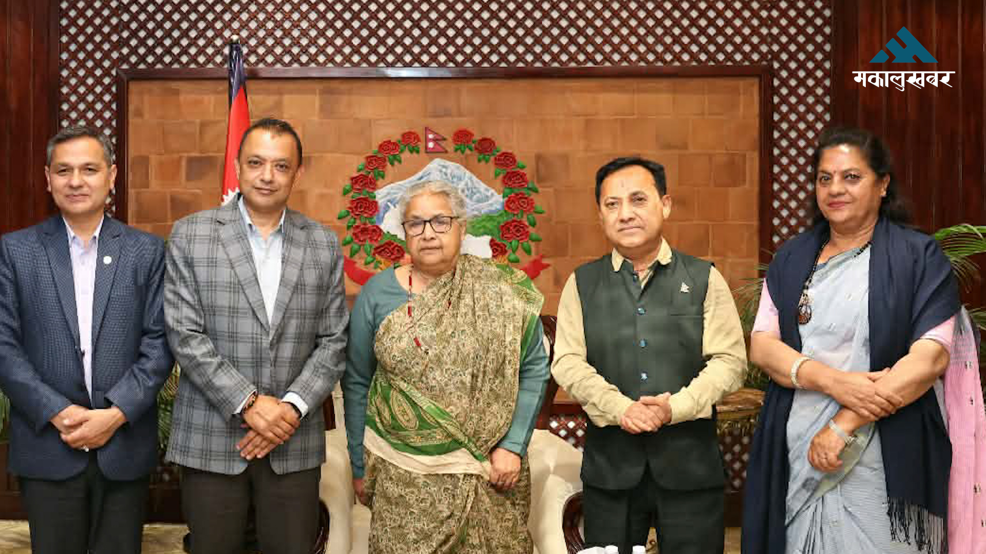 प्रधानमन्त्रीसँग कांग्रेस सभापति थापासहित पदाधिकारीको भेट