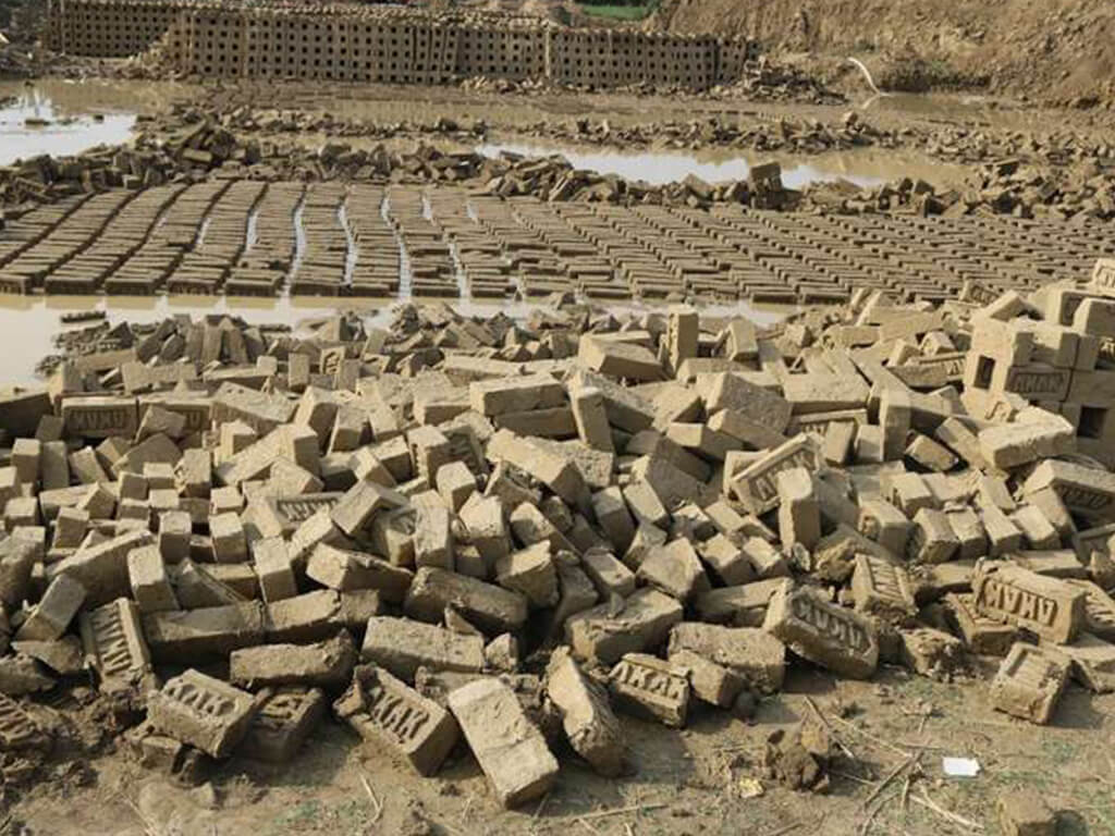 बेमौसमी वर्षाले महोत्तरीको इँटा उद्योग प्रभावित, ६ करोड रुपैयाँभन्दा बढीको क्षति