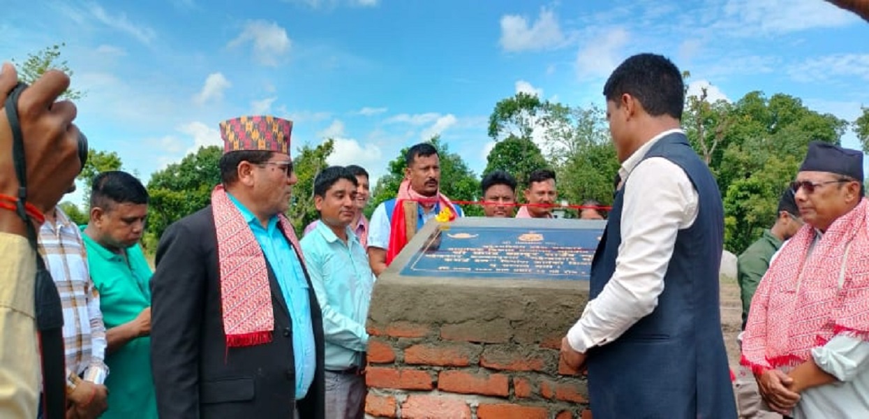 कञ्चनपुरको बहुउद्देश्यीय कभर्डहल निर्माण रोकियो
