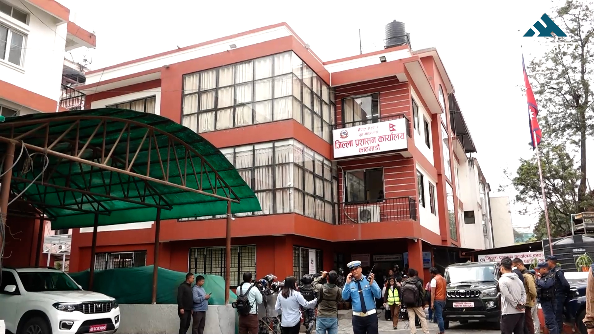 अब काठमाडौँमा पनि हुलाकमार्फत घरमै राहदानी वितरण हुने