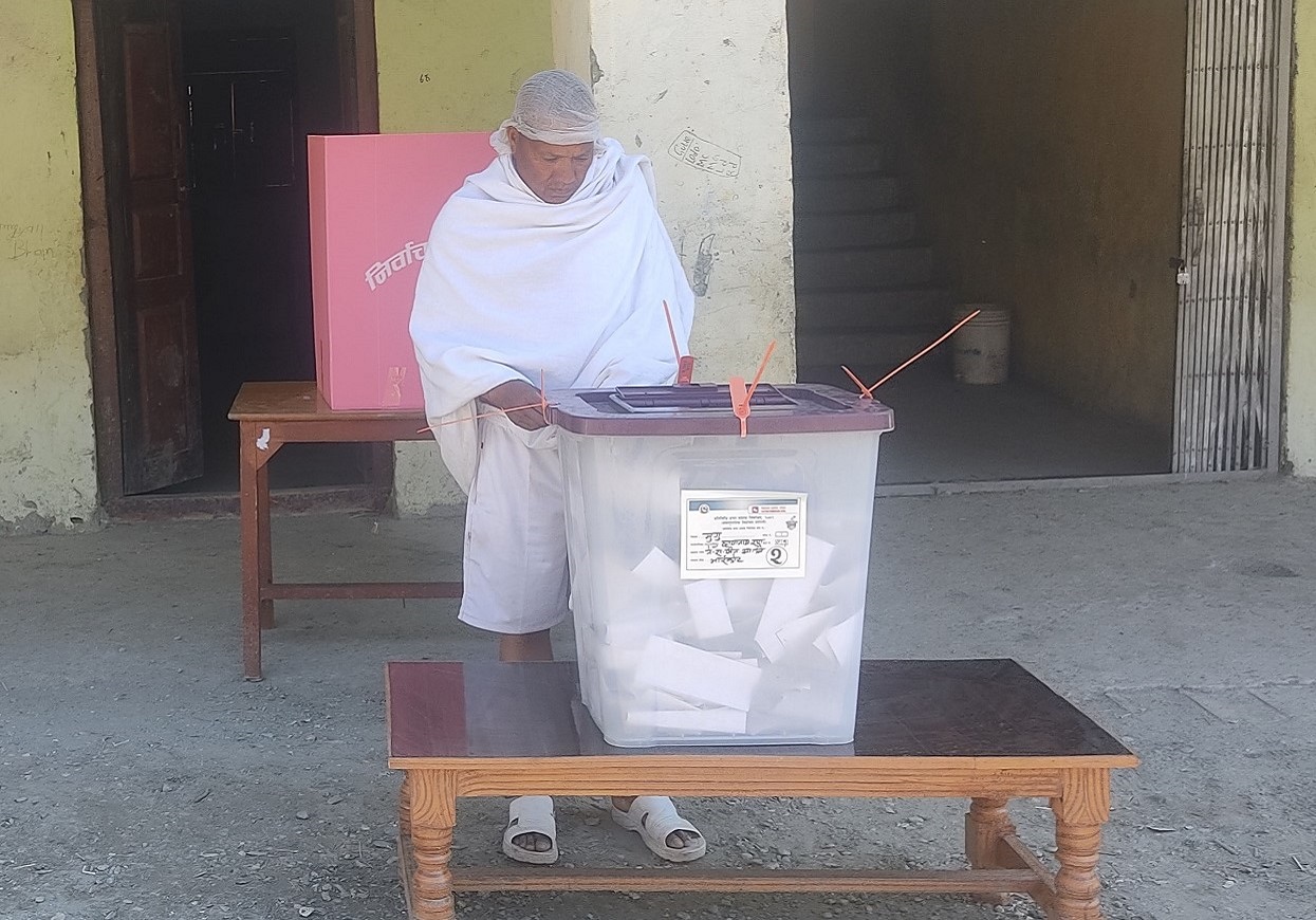 मुगुमा किरियापुत्रीले गरे मतदान