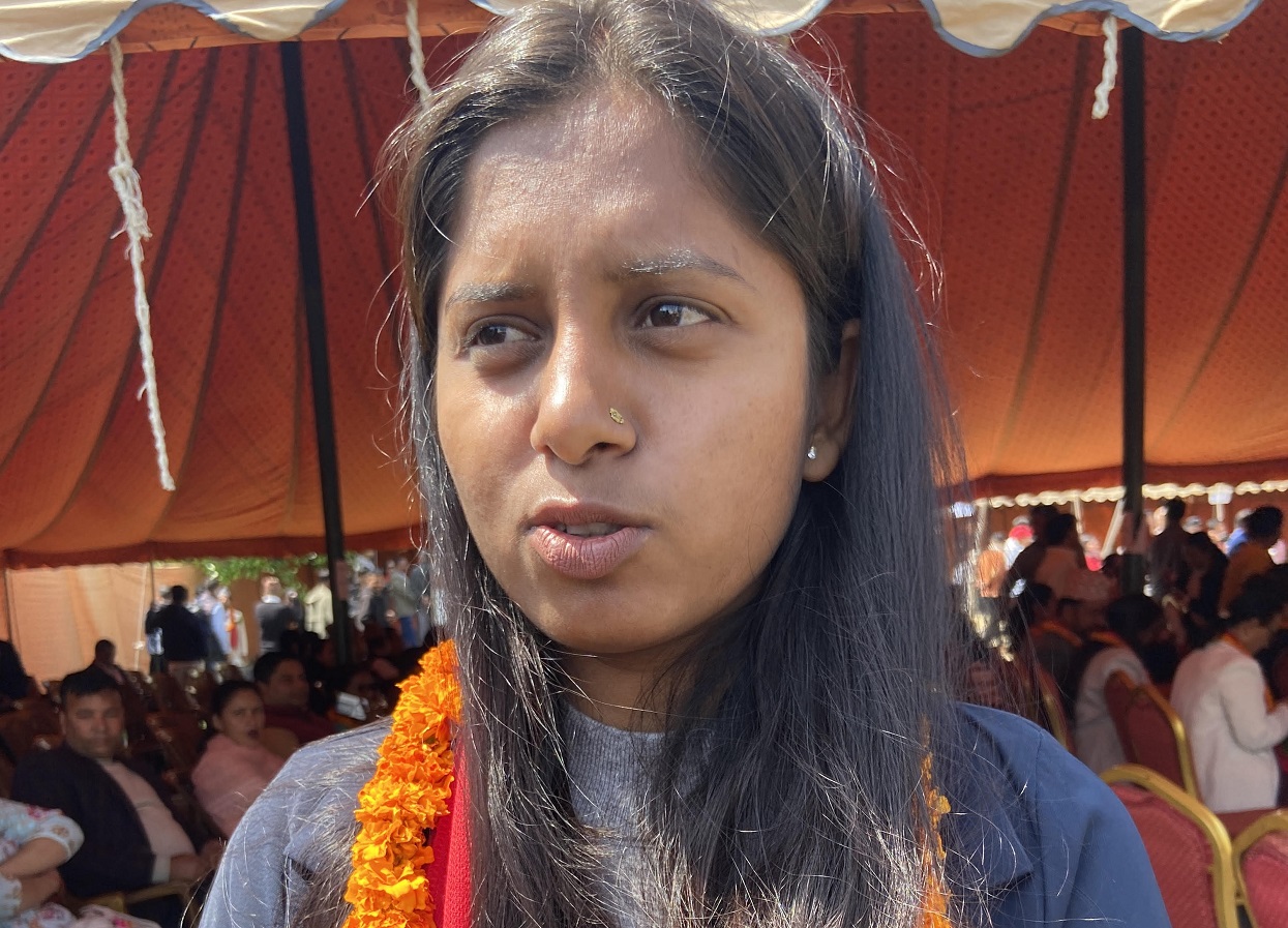 बुवा मजदुरी गर्न साउदी, नेपालमा छोरी सांसद