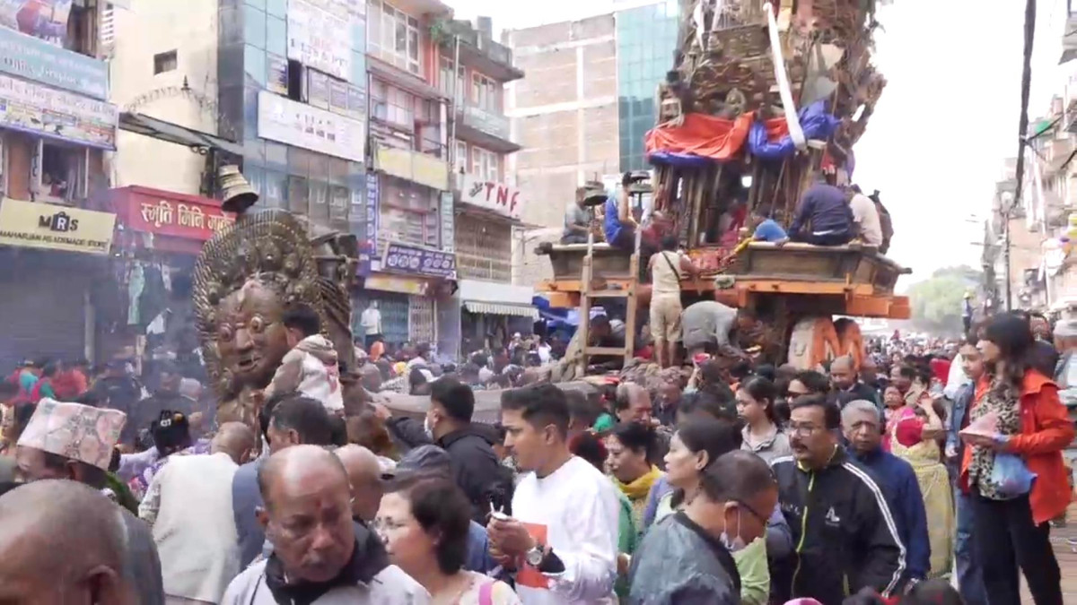 रातो मत्स्येन्द्रनाथः आज साँझ नरिवल खसाल्ने जात्रा