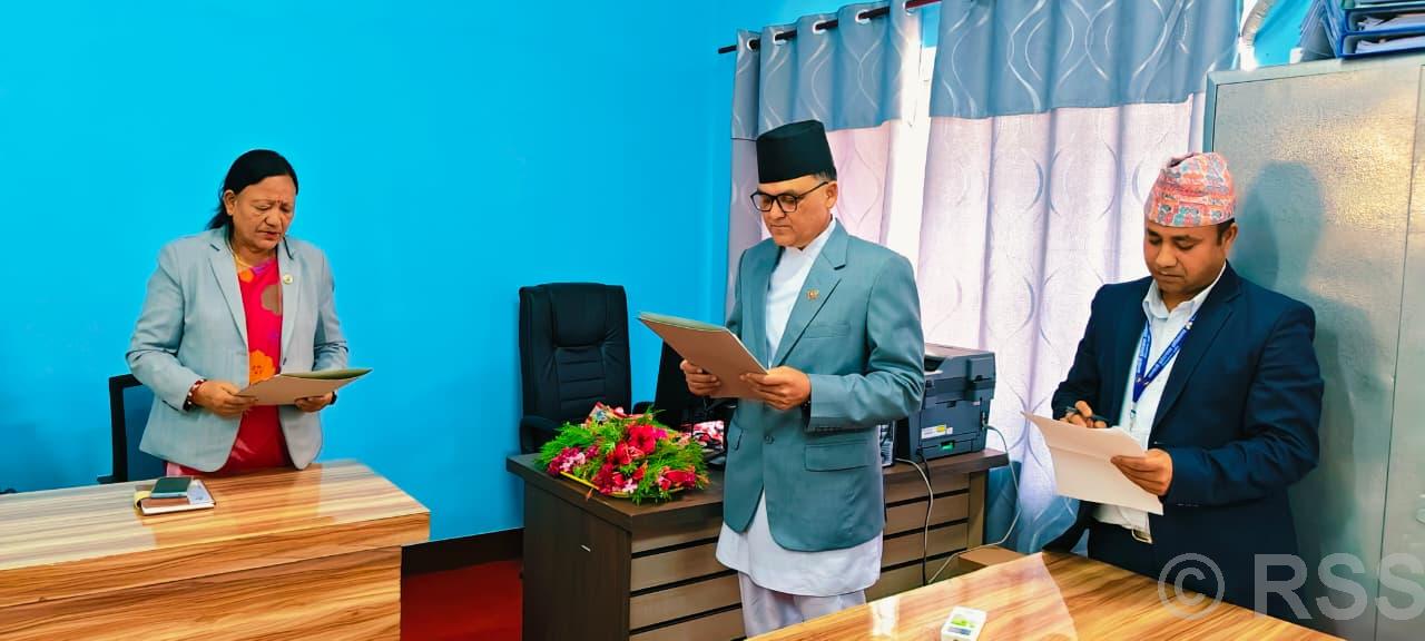 कर्णाली प्रदेशसभाको सचिवमा डा.खड्का
