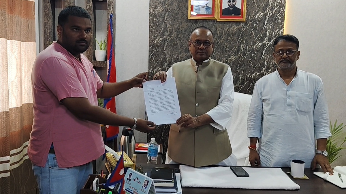 कमला नदीमा नयाँ पुल निर्माणको माग गर्दै ७ दिने अल्टिमेटम