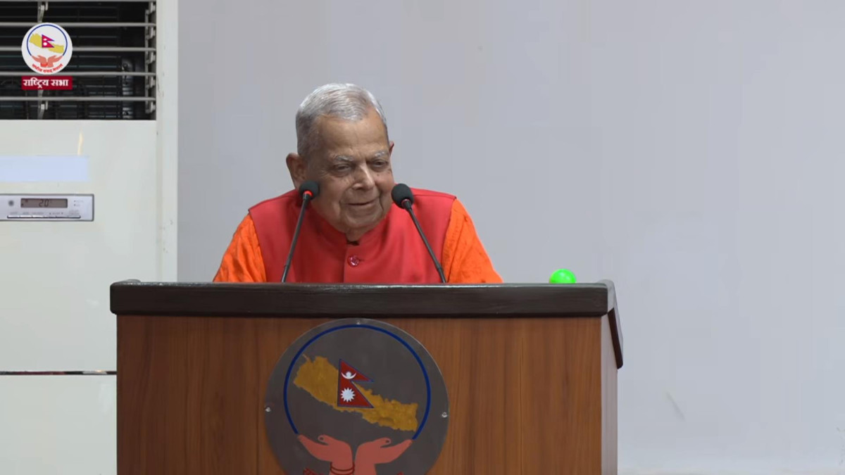 सडक र मन्दिर बने तर जनताको अवस्था फेरिएन: महन्थ ठाकुर