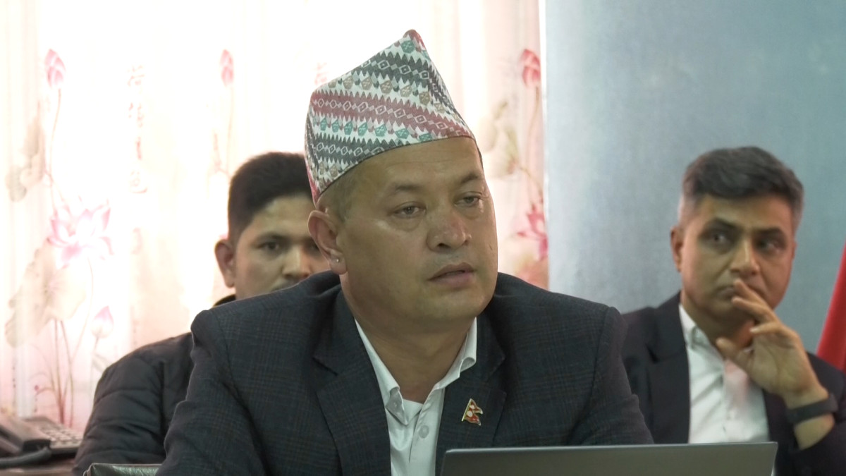 लाइसेन्स नवीकरण नहुँदा औषधि थन्किएर बसेका छन्: कार्यकारी निर्देशक डा. केसी