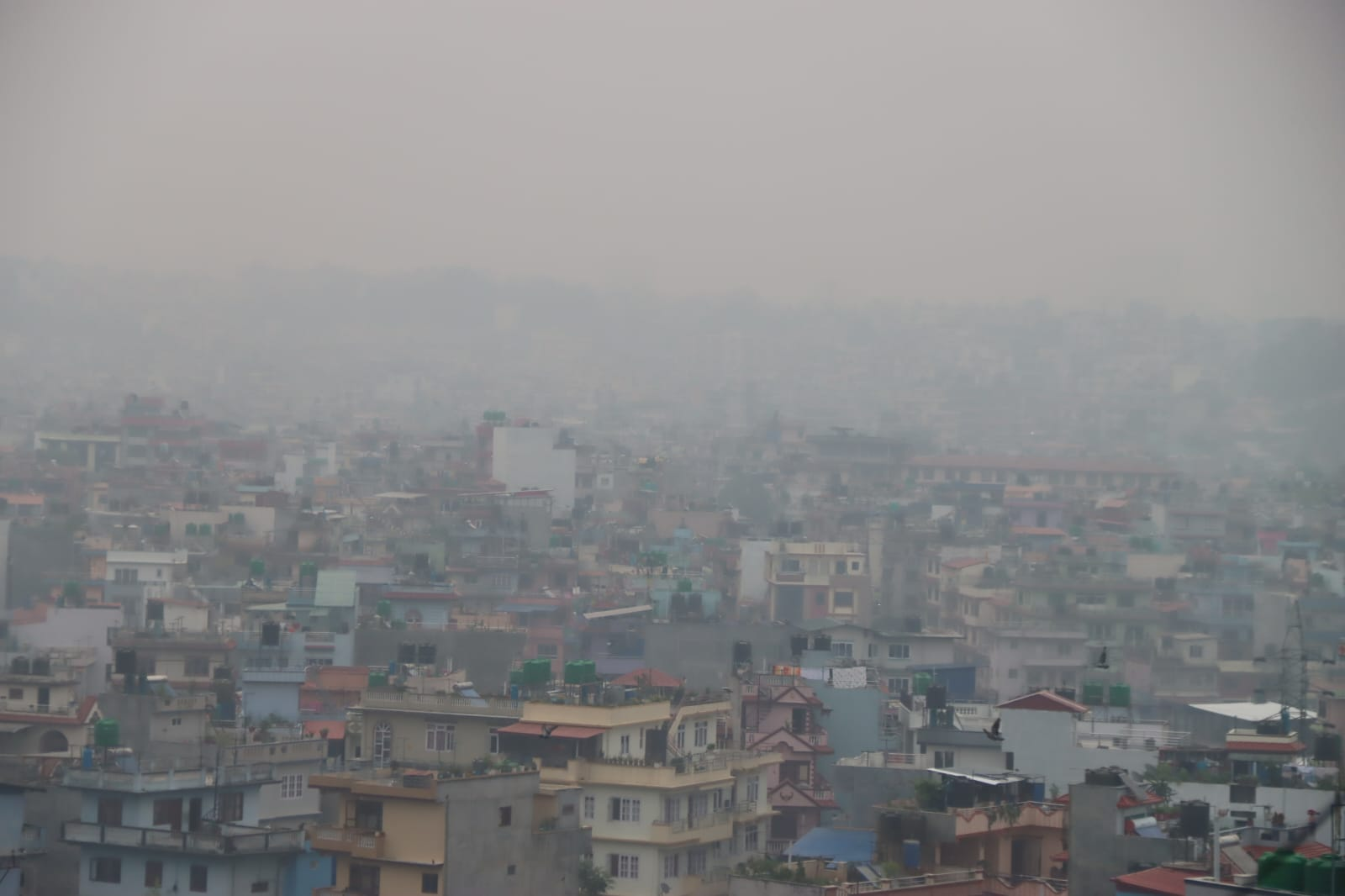 सुक्खाले बढायो डढेलो र प्रदूषण