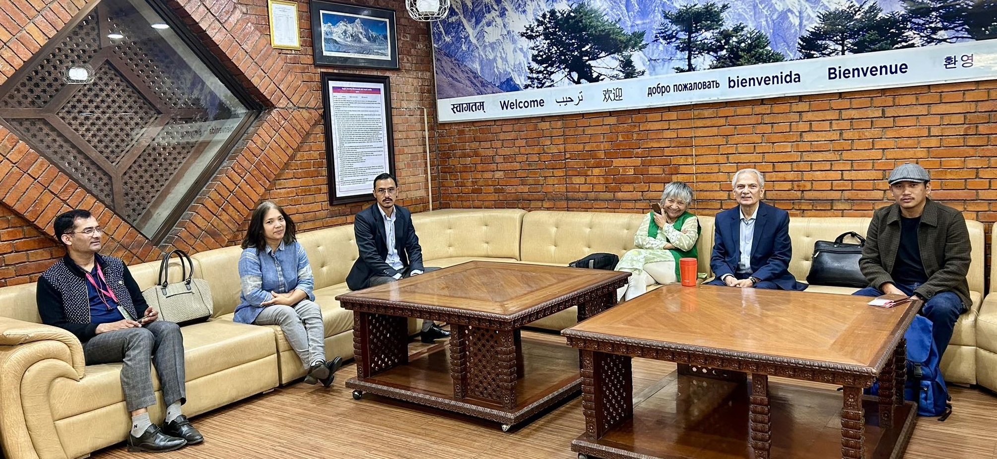 पूर्वप्रधानमन्त्री डा. बाबुराम भट्टराई भारत प्रस्थान
