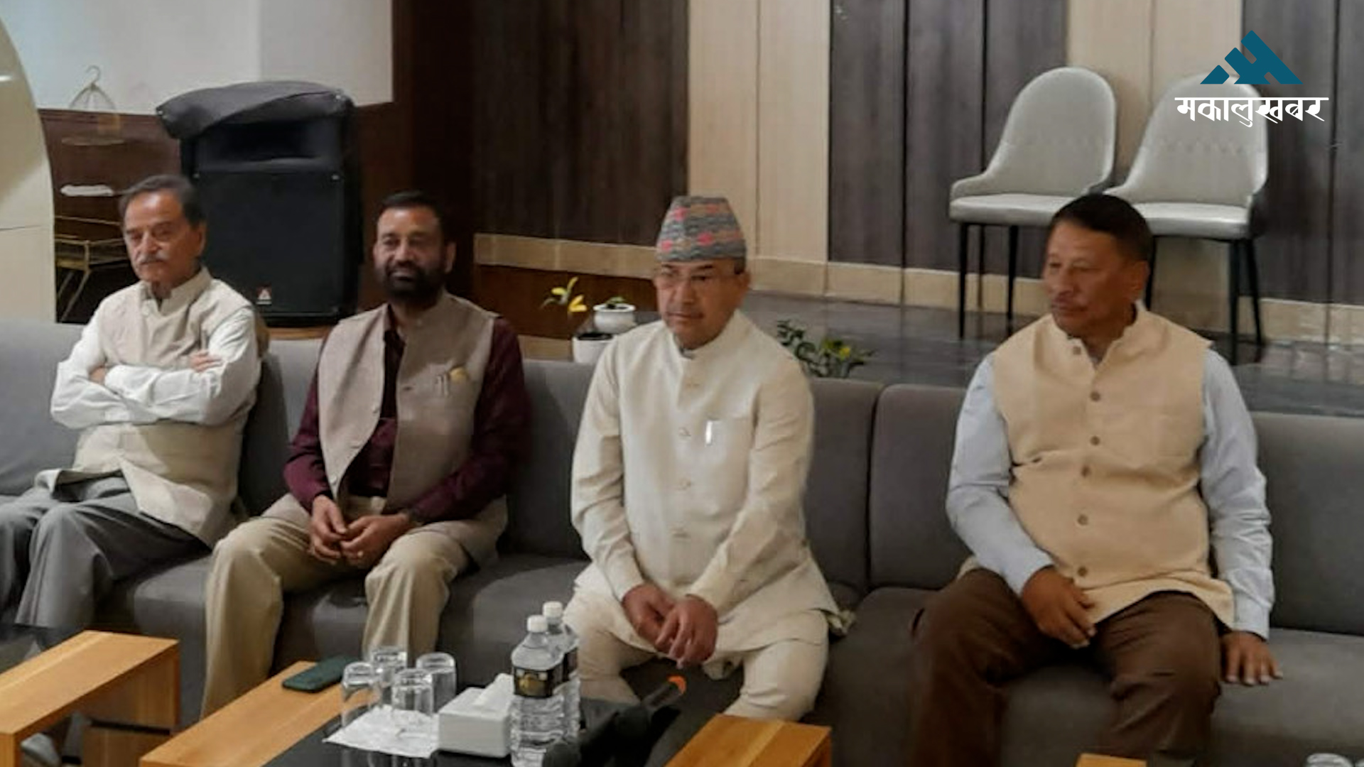 सर्वोच्चको फैसलापछि देउवा–खड्का पक्ष आन्तरिक छलफलमा