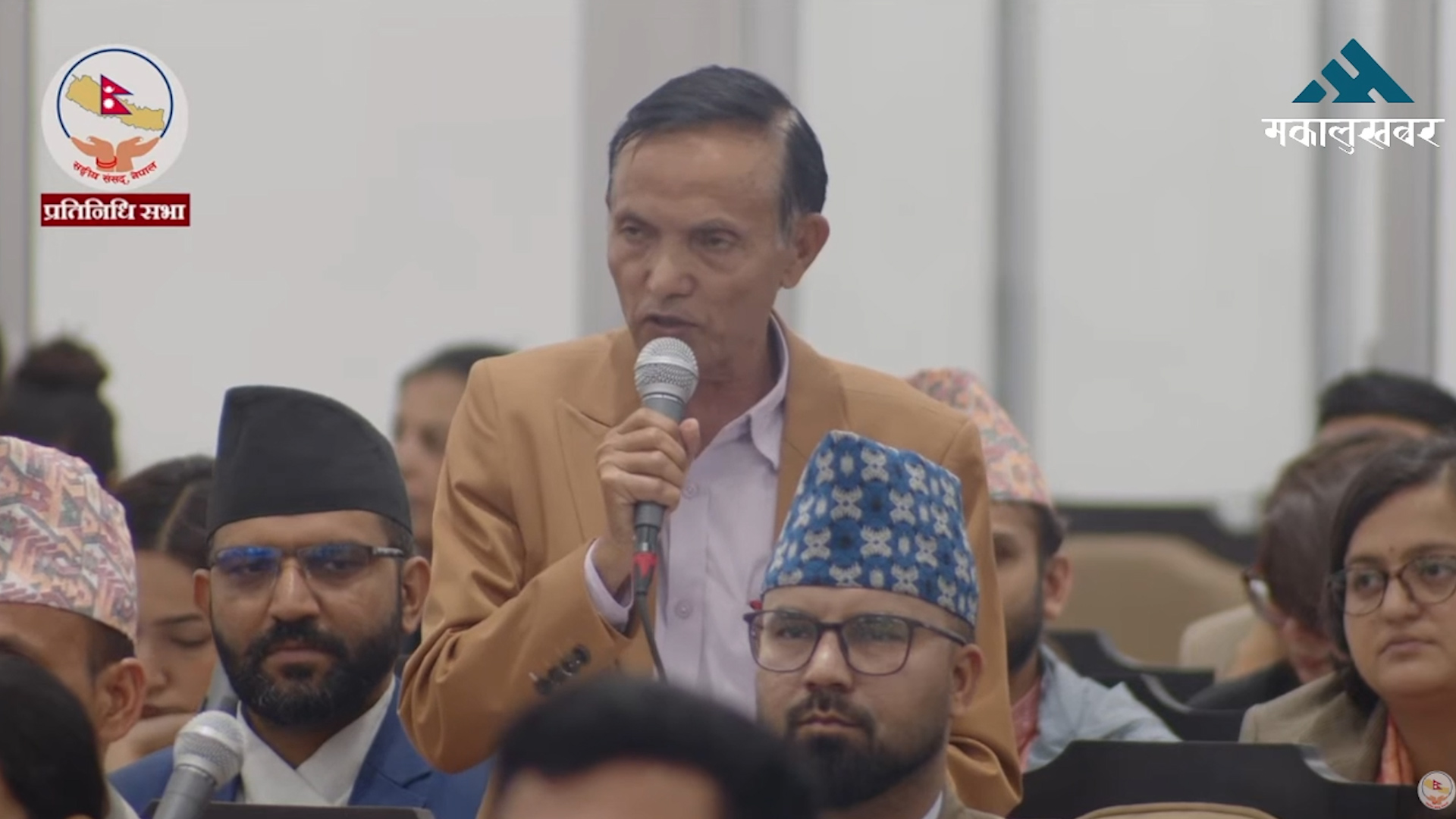 किसानले रासायनिक मलको लागि याचना गर्नुपर्ने नियति नदोहोरियोस्: सांसद पाठक