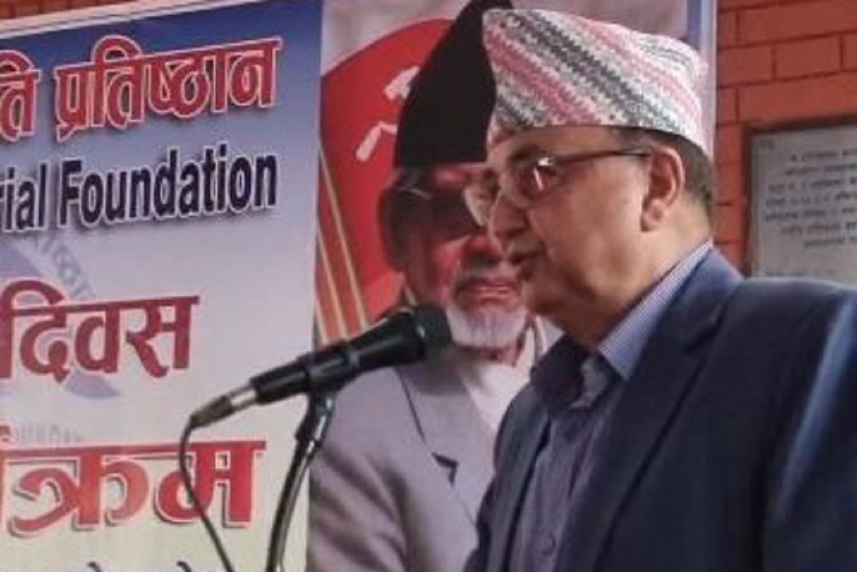 ‘पूर्वप्रधानमन्त्री अधिकारी प्रतिकूल परिस्थितिमा पनि निष्ठा नत्याग्ने नेता’
