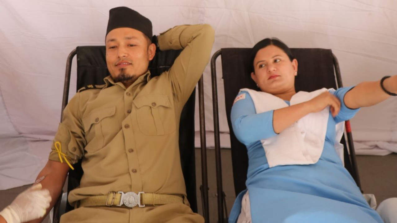 एकैदिन एक हजार दुई सयभन्दा बढी पिन्ट रगत सङ्कलन
