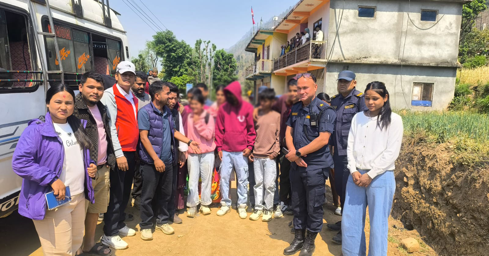 गैरकानुनी रूपमा बर्दिया लैजान लागिएका बालबालिकाको उद्धार