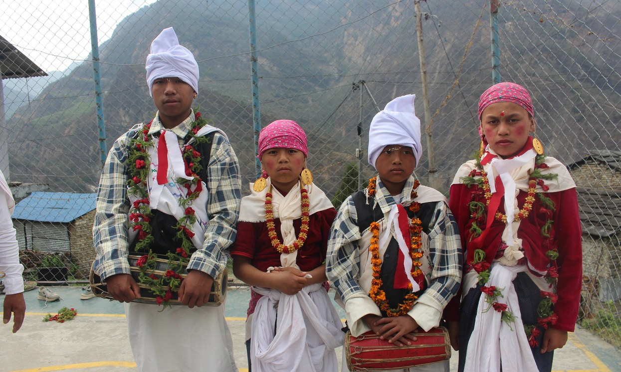 पुर्खौली नाच जोगाउँदै नयाँ पुस्ता