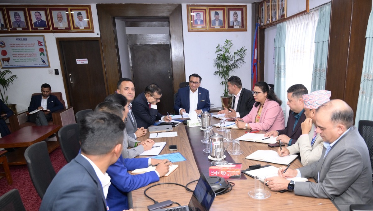 अर्थमन्त्री वाग्लेले अन्त्य गरे साढे ३ लाख पेन्सनकर्ताको झन्झट, सुरु भयो ई-पेन्सन प्रमाणीकरण