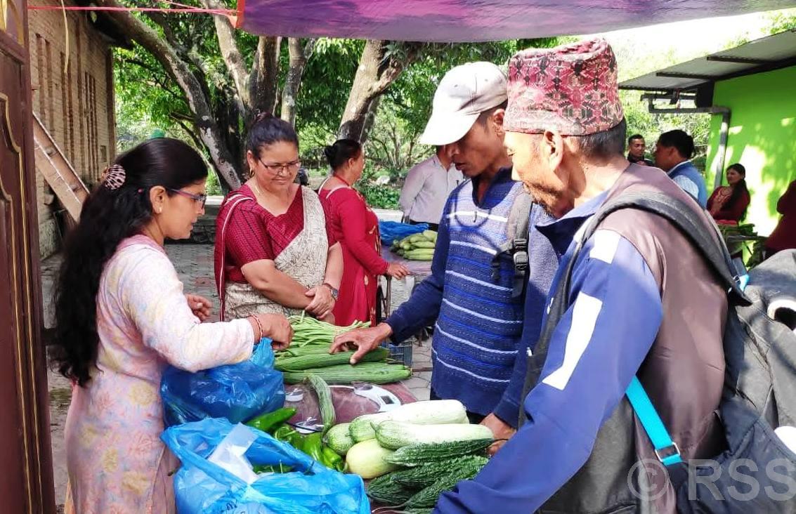 पाँचखालमा साप्ताहिक कृषि हाटबजार