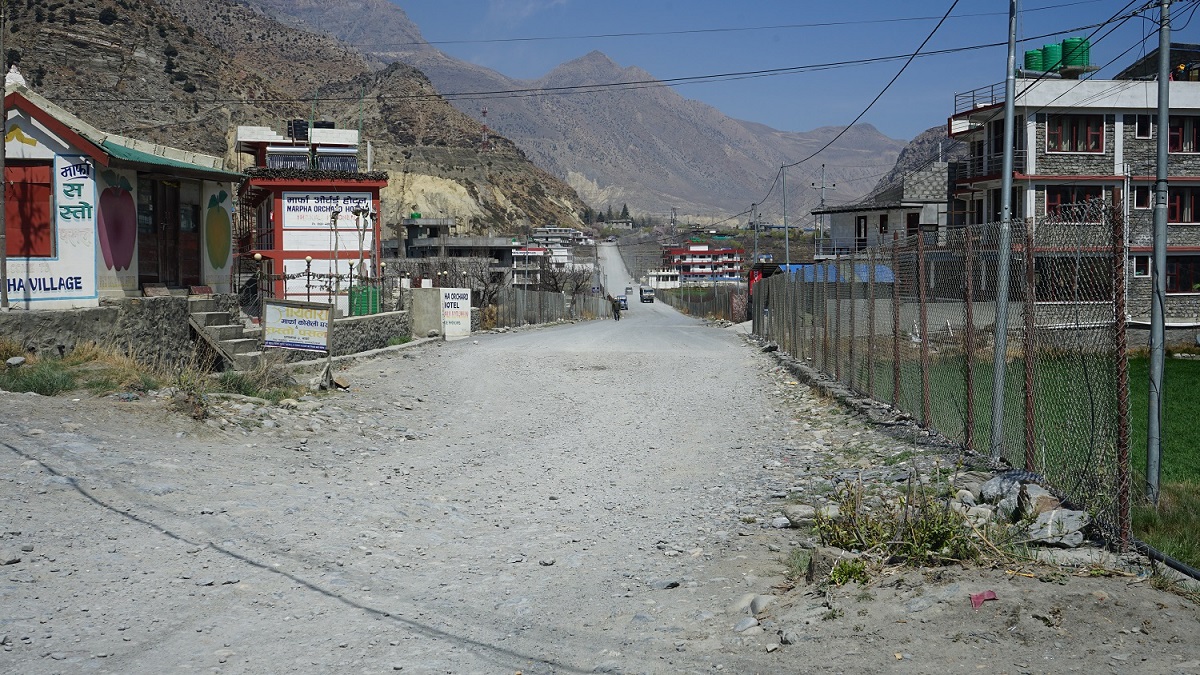 समयमै काम नगर्ने निर्माण कम्पनीसँग ठेक्का तोडिँदै