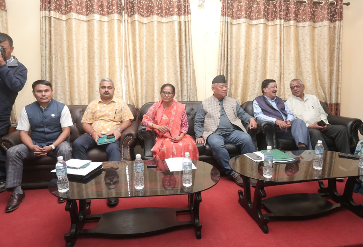 बजेटबारे रणनीति तय गर्न नेपाली काँग्रेस संसदीय दलको बैठक सुरु (तस्बिरहरू)