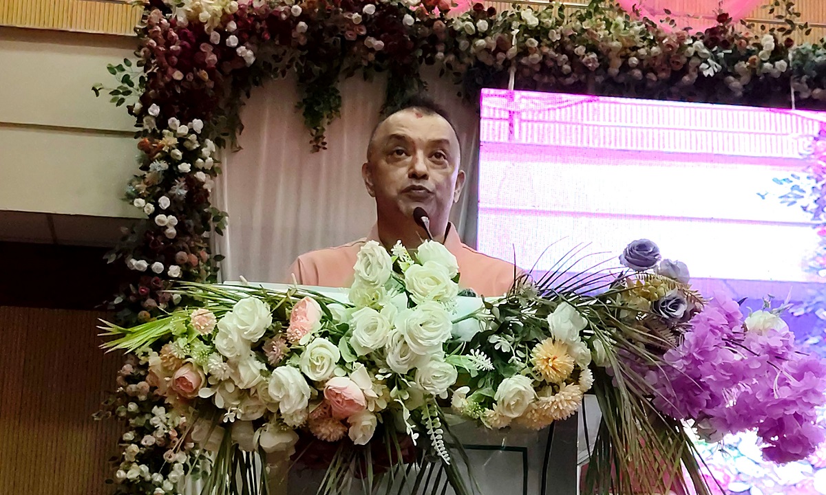 संविधान संशोधनलाई गम्भीरताका साथ अगाडि बढाउनु पर्छः गगन थापा
